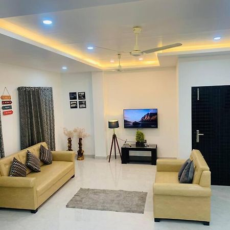 דירות גווהטי White Orchid, Unique & Stylish, Executive 2Bhk. מראה חיצוני תמונה