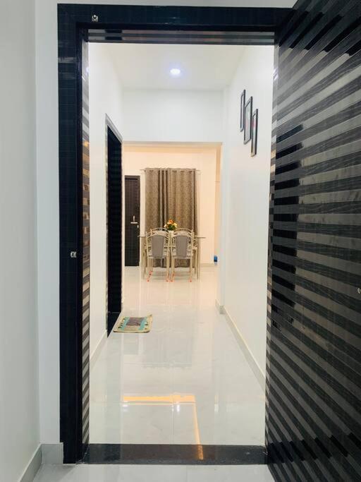 דירות גווהטי White Orchid, Unique & Stylish, Executive 2Bhk. מראה חיצוני תמונה