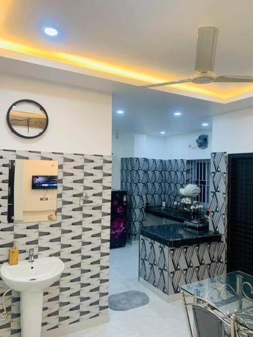 דירות גווהטי White Orchid, Unique & Stylish, Executive 2Bhk. מראה חיצוני תמונה